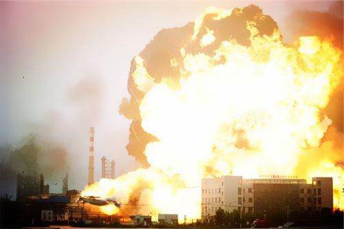 珠江電纜快訊－包頭一小區(qū)電纜屢次爆炸沒人管！